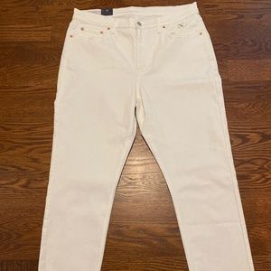 Brand New (NWT) Gap White Vintage Slim High Rise Jeans (Size 18r/34)